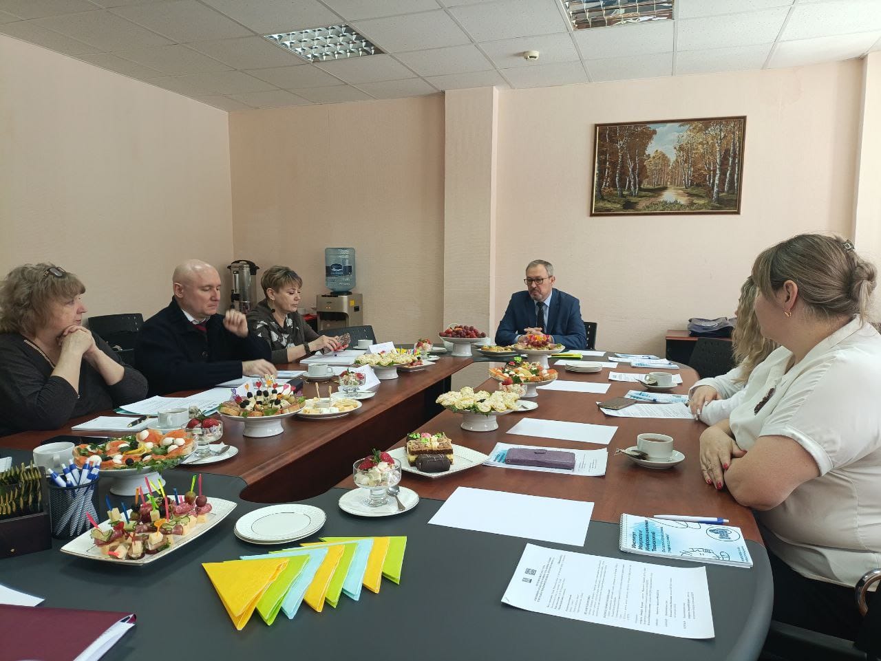 On February 21, a roundtable discussion titled "Open Dialogue: Proposals for Developing Networked Training of New-Format Specialists" was held at the Moscow branch of SPbSUP.